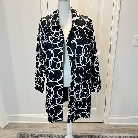 Madison Women's Coat Size XL Black White Collared Long Sleeves Circle Pattern - Picture 2 of 12